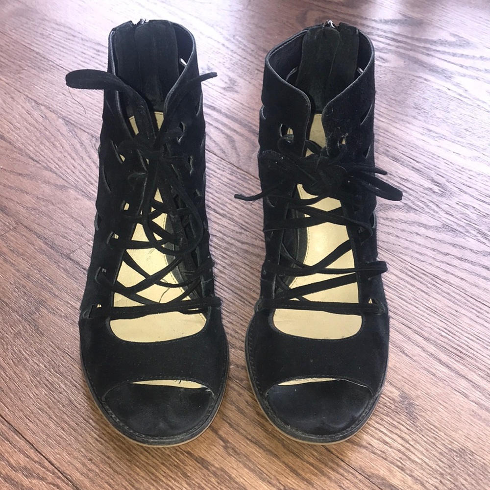 Vince camuto lace-up 2.75” heel sandals